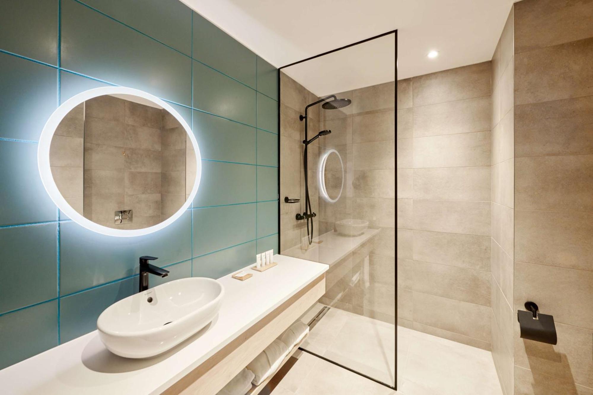 Radisson Hotel Budapest Budapart Ngoại thất bức ảnh